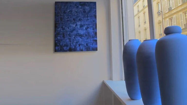 exposition céramique contemporaine, Novembre 2016,
Galerie Minsky, Paris, Exposition Voûtes célestes, Grand vase en grès émaillé style vintage