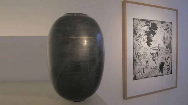 Objet unique en céramique d’art, exposition céramique contemporaine, Novembre 2016,
Galerie Minsky, Paris, Exposition Voûtes célestes