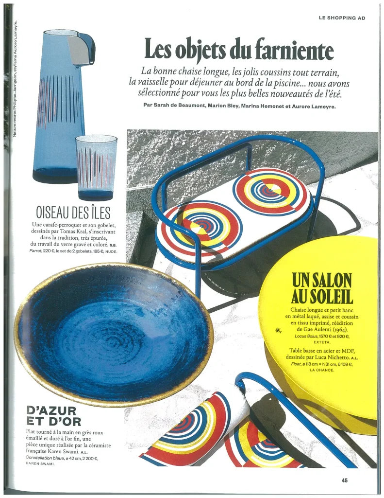 presse poterie d’art, plat en grès tourné émaillé bleu et doré à l’or fin, constellation bleue de karen swami, création parisienne, fait main, pièce unique, AD magazine juillet 2017